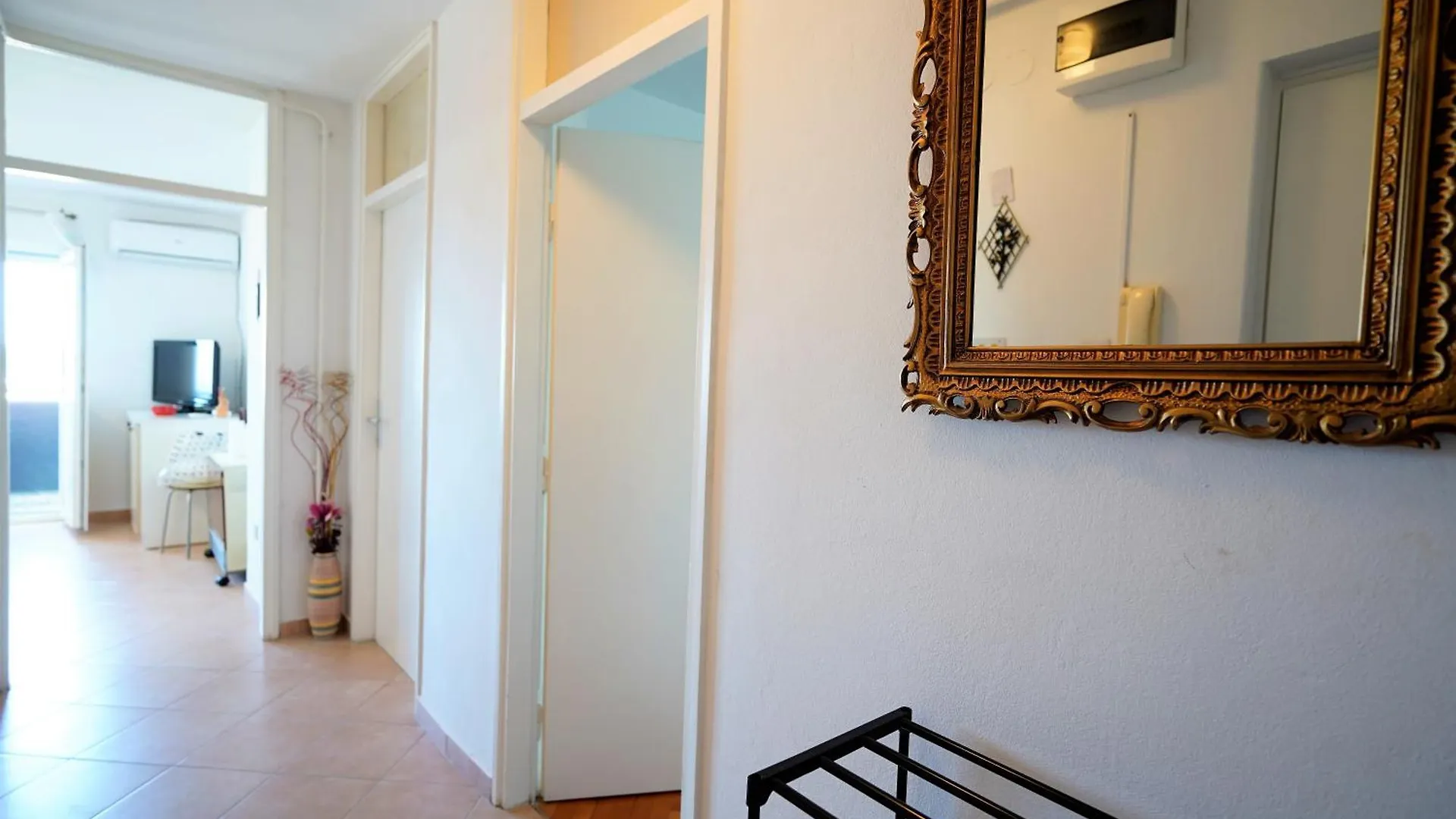 Nada 5 - Apartman S Pogledom Na More Daire Pula 0*,  Hırvatistan