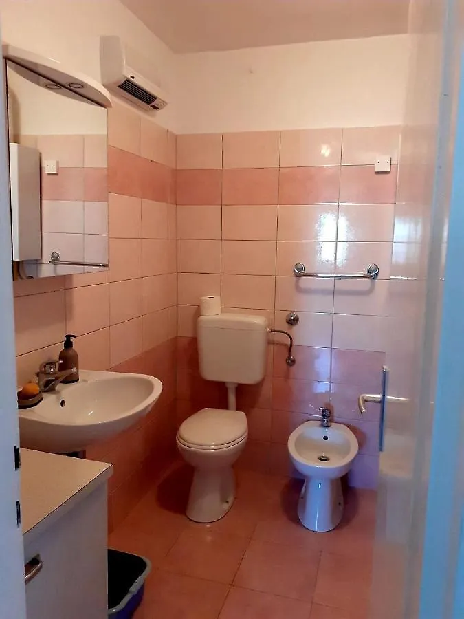 Nada 5 - Apartman S Pogledom Na More Apartment Pula 0*,